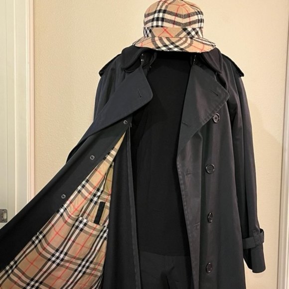 Burberry Other - Vintage BURBERRYS OF LONDON Classic Navy-Blue Trench Coat Men's Size 40R